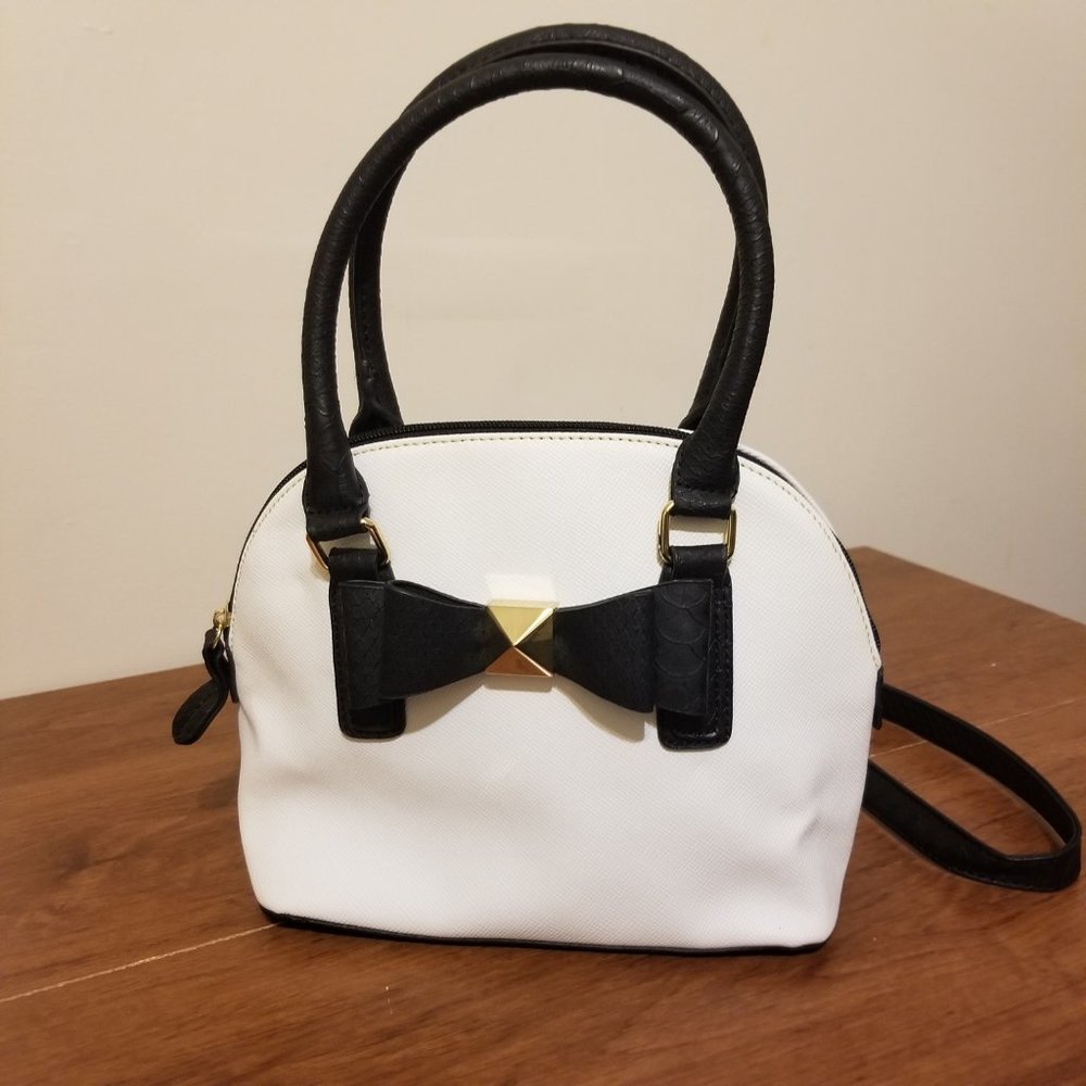 Apt 9 Black White Dome Style Gold Bow Tote Handbag Crossbody Coquette